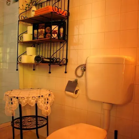 Beautiful Garden Studio *